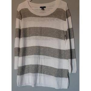 Gap women's sweater white